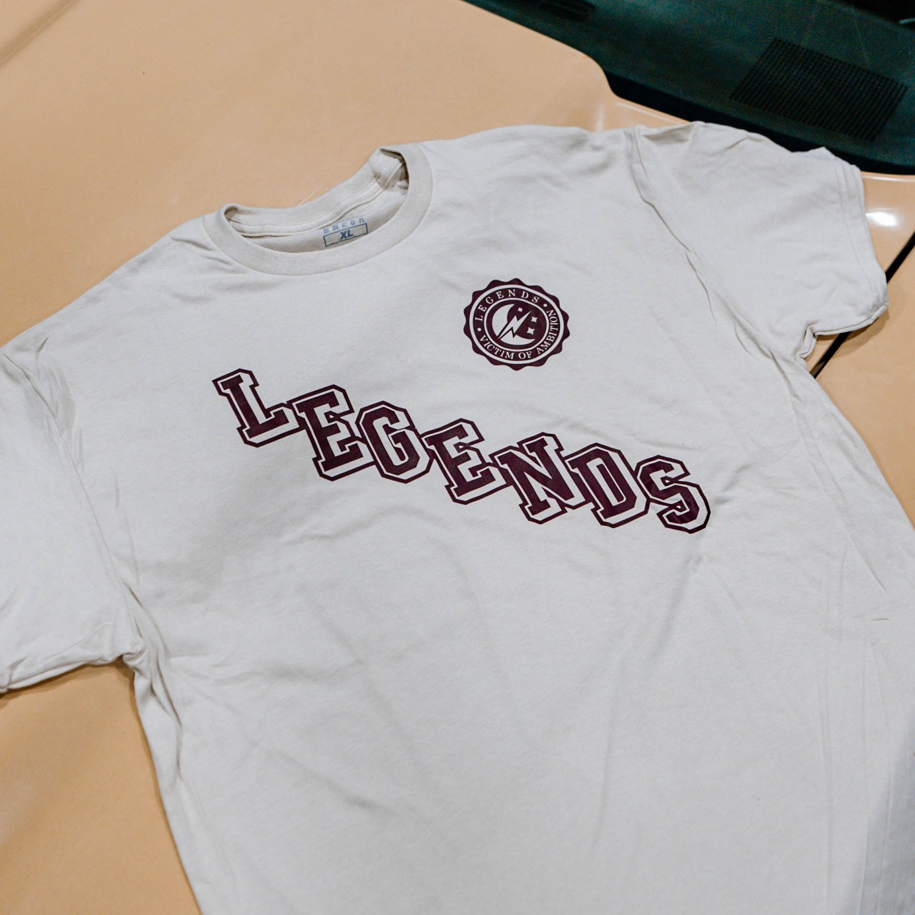 Tshirt - Tan Legends Crest